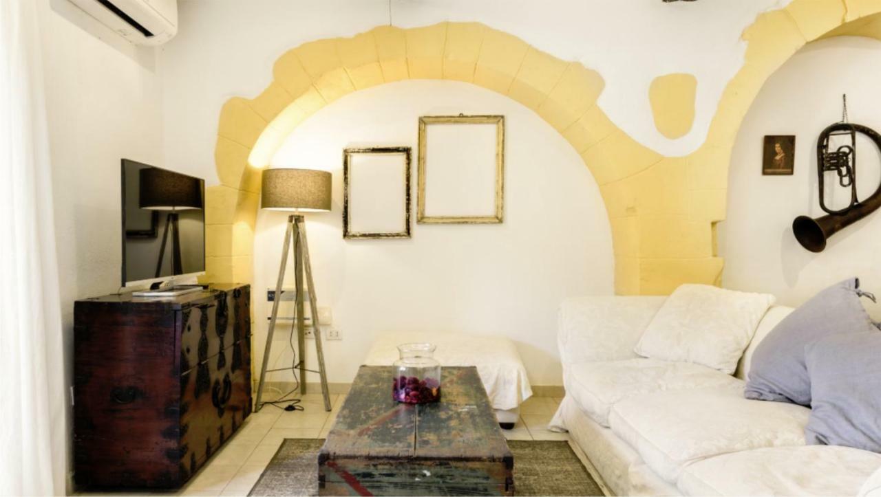 The Heart Of Cagliari, Cozy 2 Bedroom Apartment Exterior foto